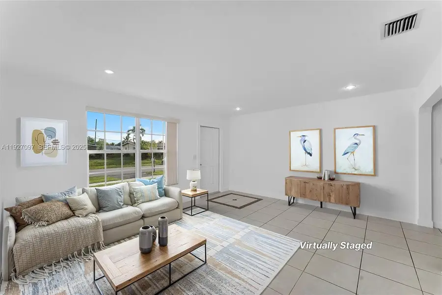 5511 SW 36th Ct, Davie, FL 33314 - Image #3