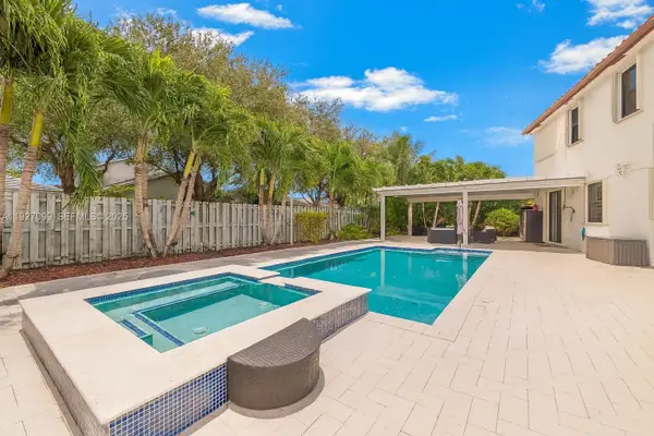 3461 SE 1st St, Homestead, FL 33033