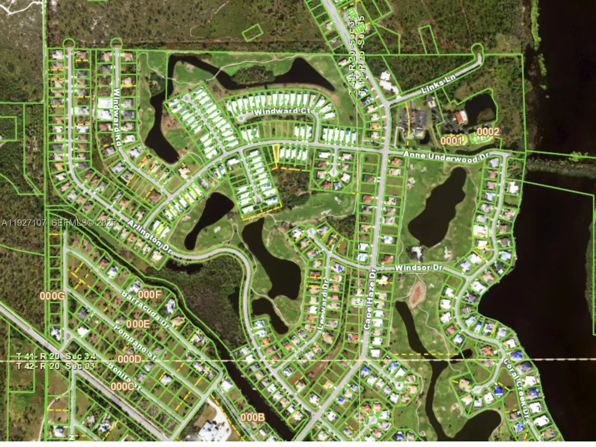 211 Westwind Dr, Rotonda, FL 33946 - Image #1