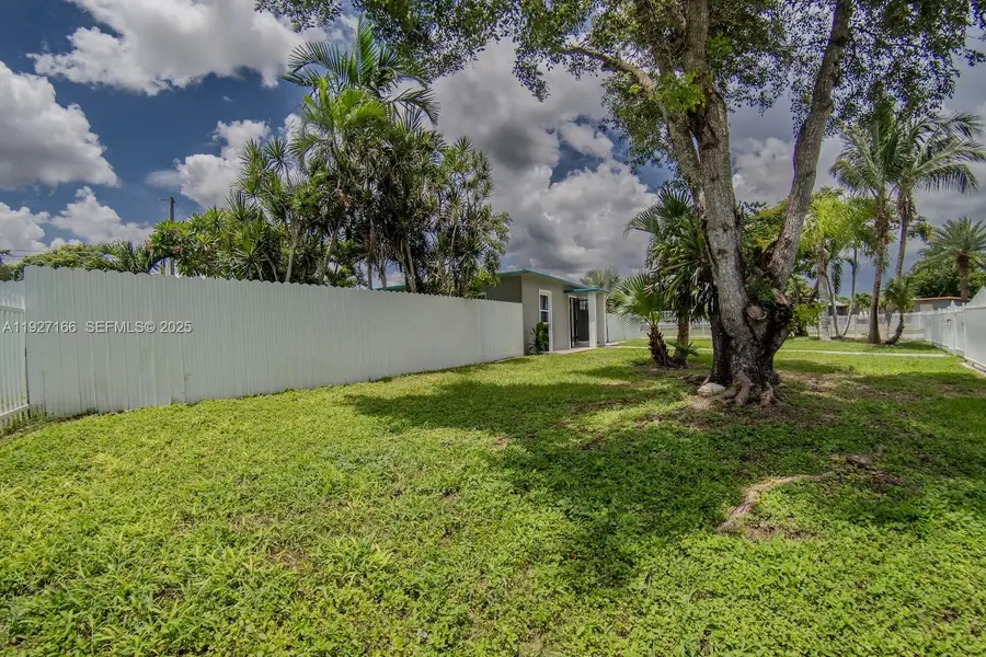 14920 Garfield Dr, Homestead, FL 33033 - Image #2