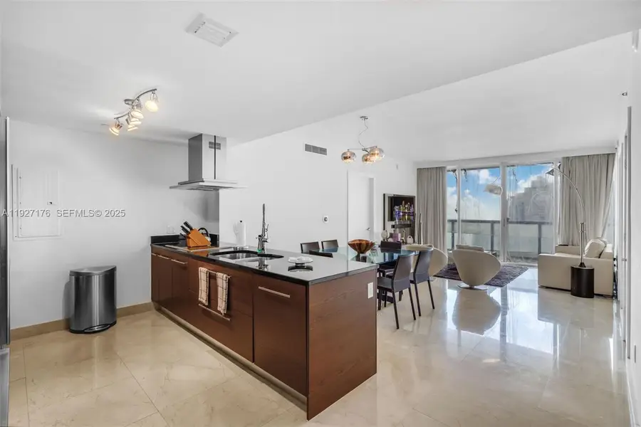 495 Brickell Ave #2405, Miami, FL 33131 - Image #3