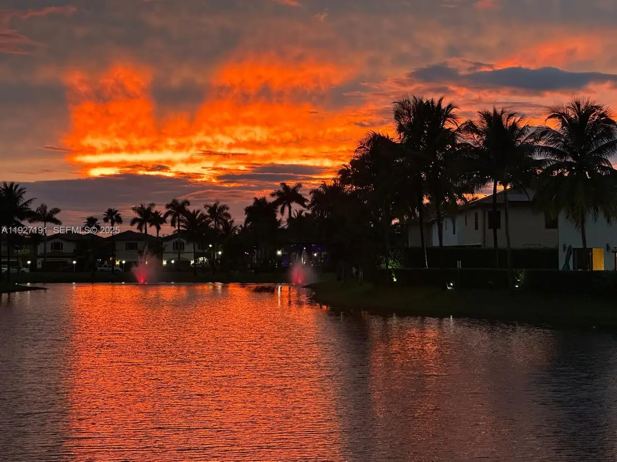 8800 NW 98th Ct, Doral, FL 33178 - Image #1