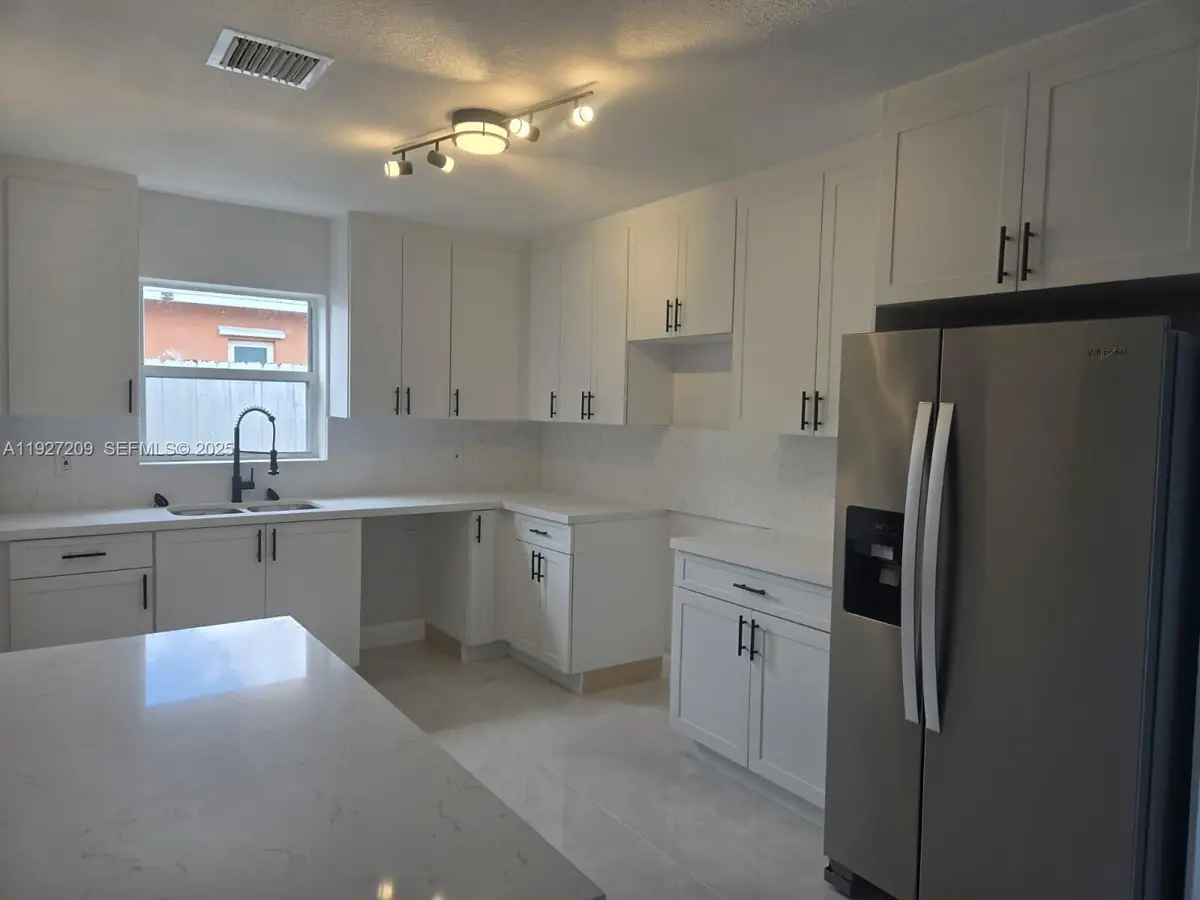 6455 Custer St, Hollywood, FL 33024 - Image #1