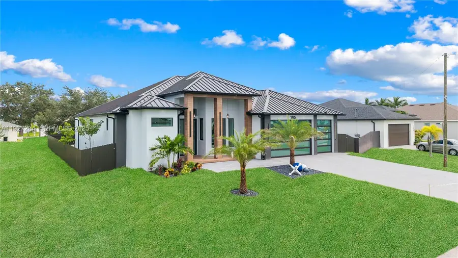 105 Sw 33rd Pl, Cape Coral, FL 33991 - Image #2