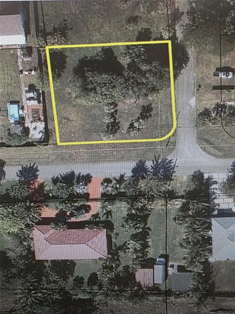 176 SW 179, Miami, FL 33187 - Image #2