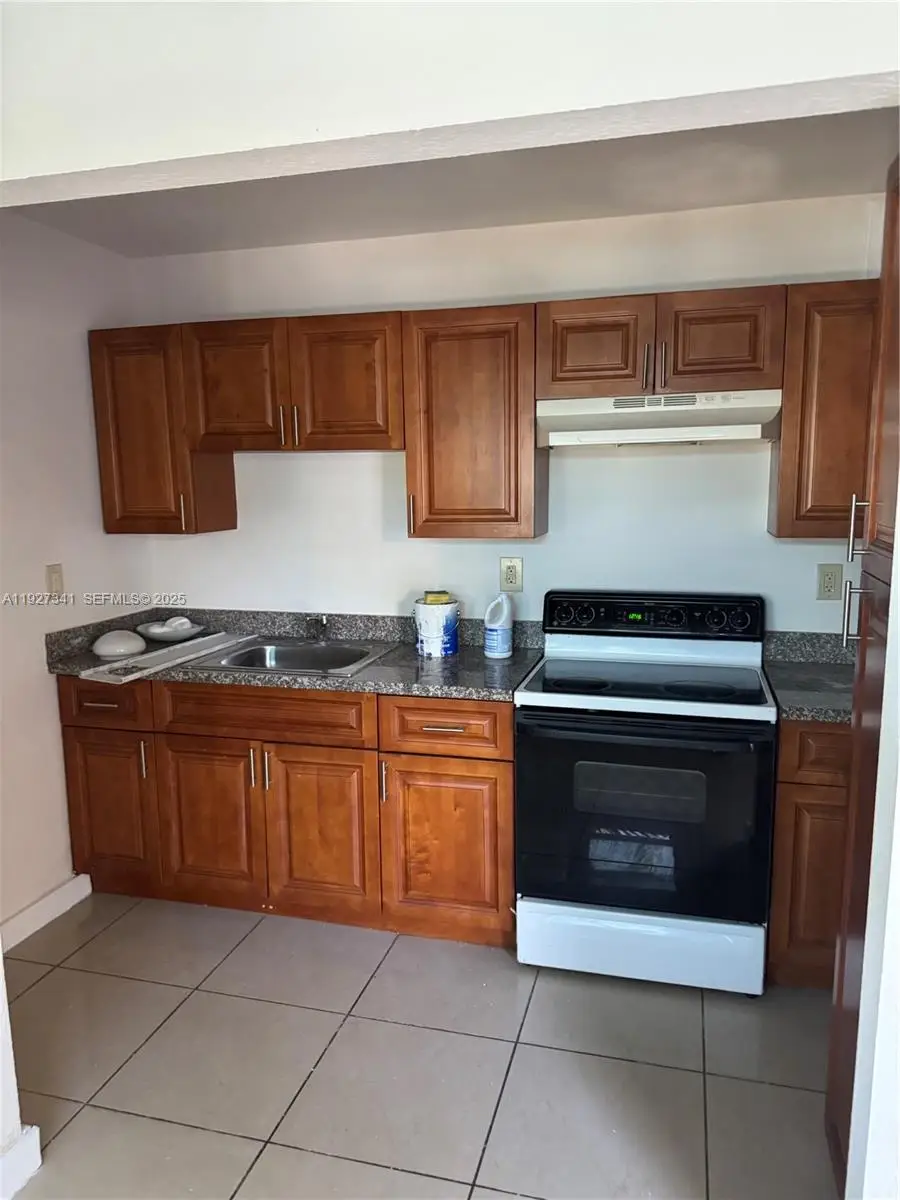 4717 SW 33rd Ave #202, Dania Beach, FL 33312 - Image #2