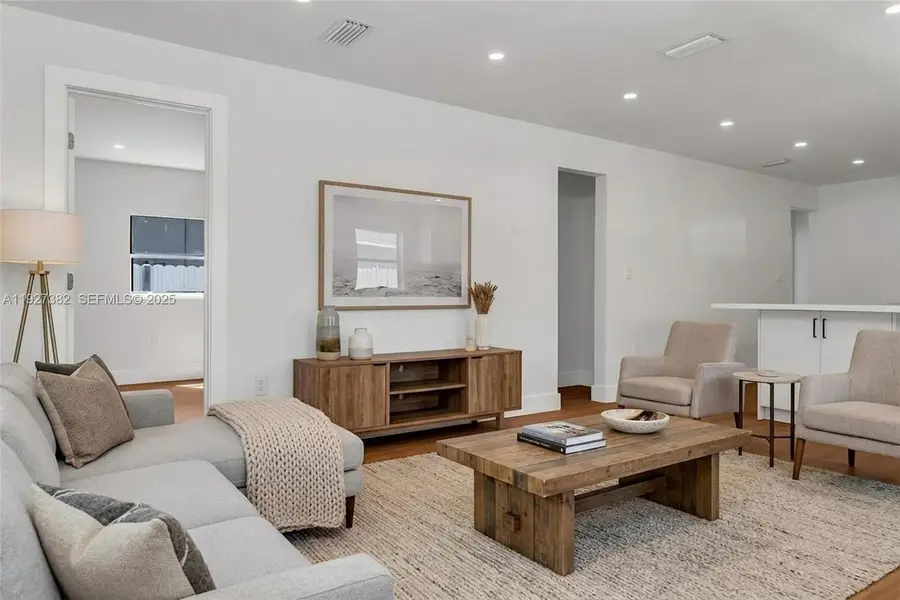 1046 Jann Ave, Opa Locka, FL 33054 - Image #2