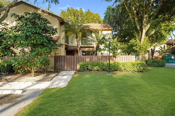 3845 Cocoplum Cir #3597, Coconut Creek, FL 33063