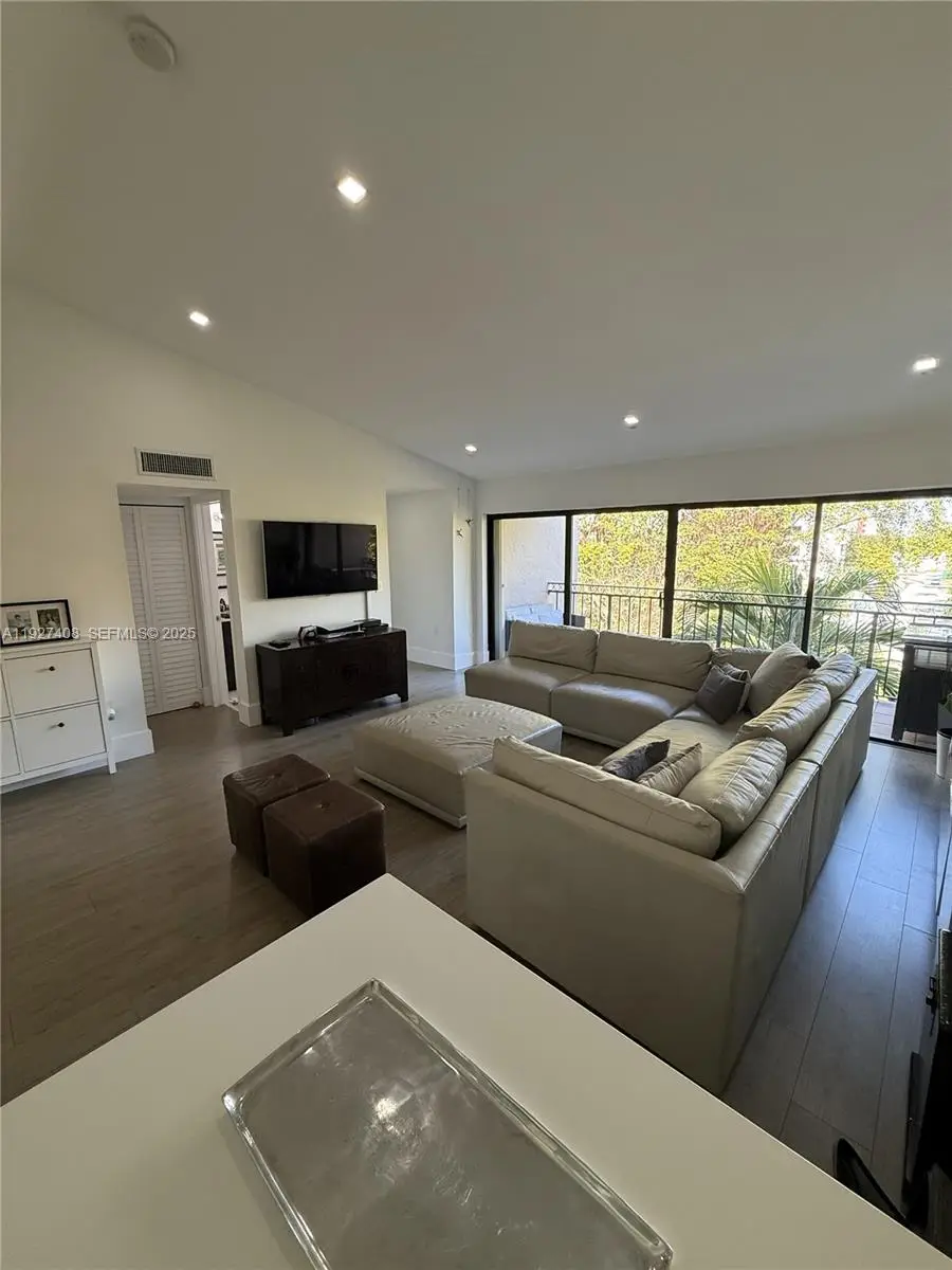 9001 SW 94th St #208, Miami, FL 33176 - Image #3