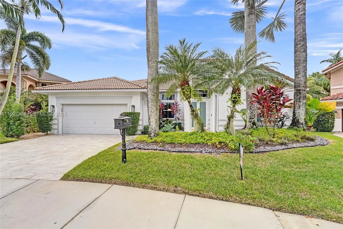 2396 Pheasant Ln, Weston, FL 33327 - Image #1