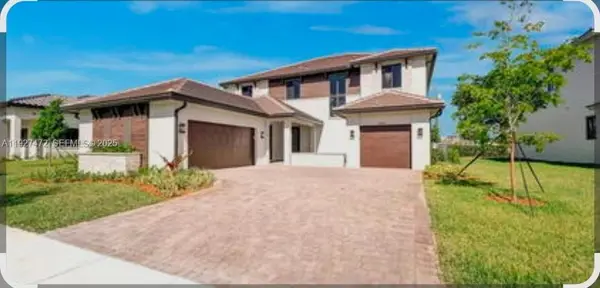 13085 Addilyn Ct, Davie, FL 33325