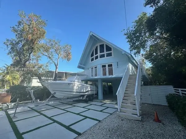 202 Mahogany Dr, Key Largo, FL 33037