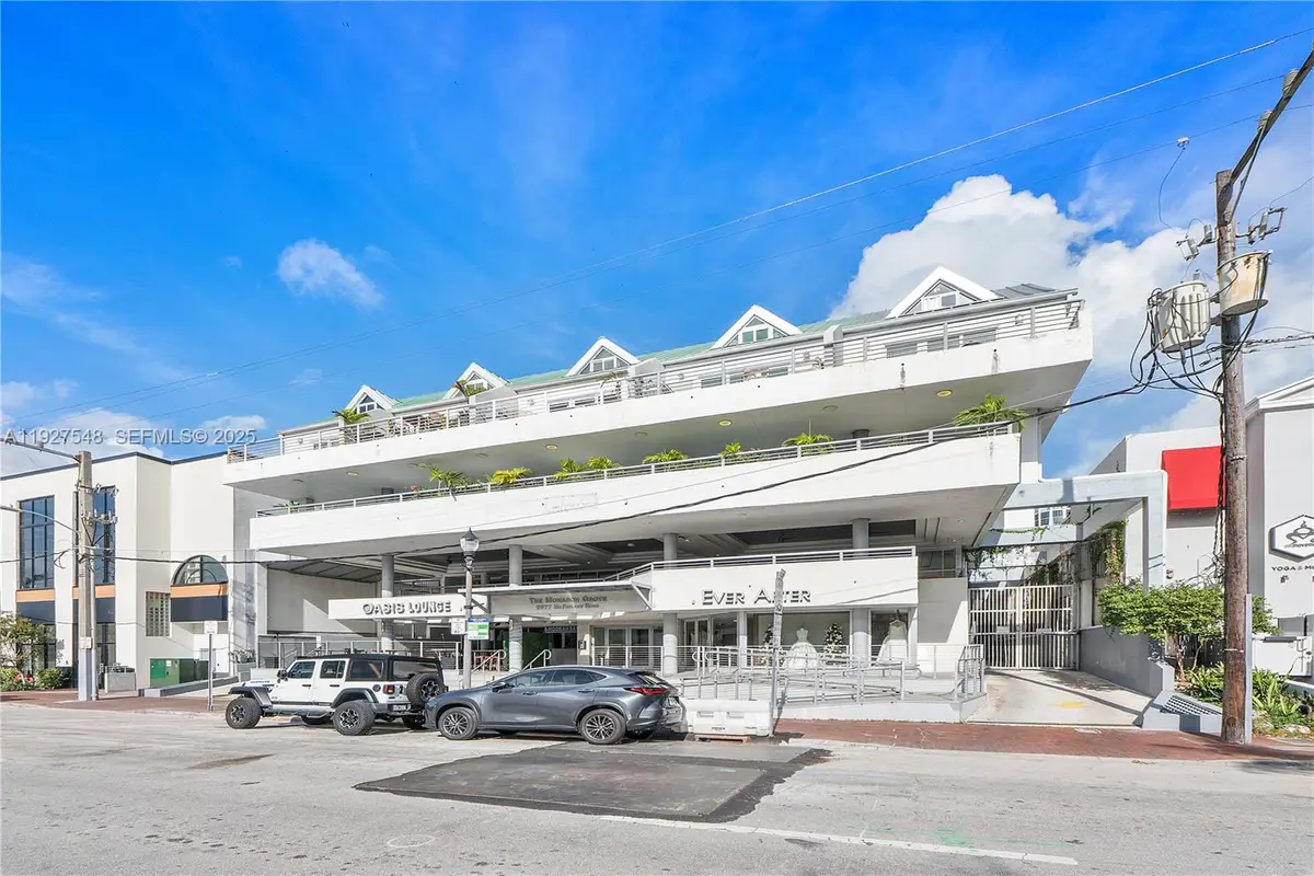 2977 Mcfarlane Rd #PH9, Miami, FL 33133 - Image #1