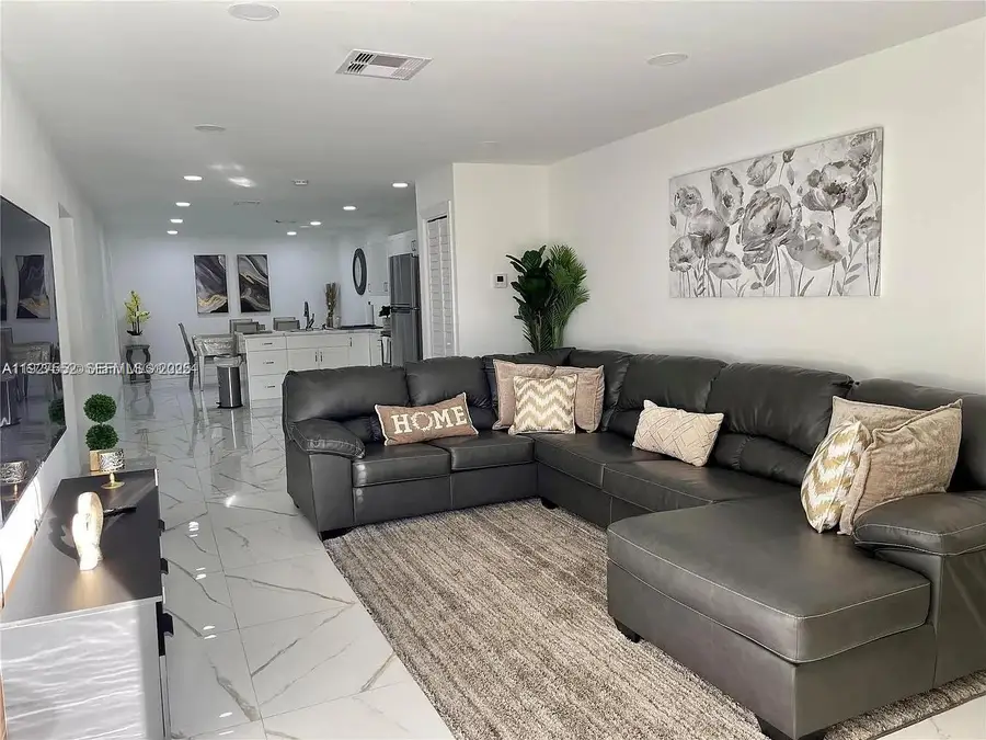 1017 SW 124th Ct, Miami, FL 33184 - Image #3