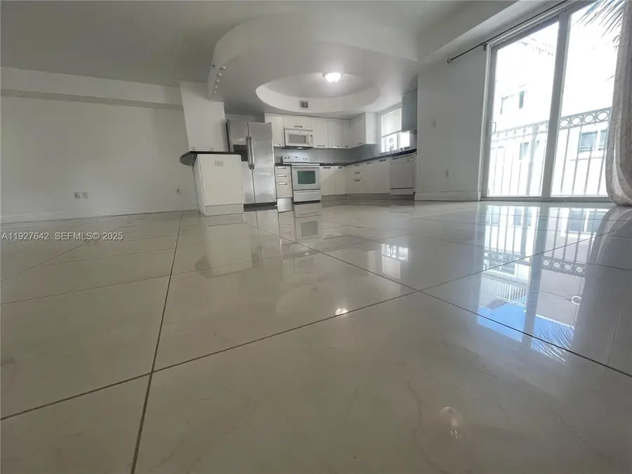 1658 Hayes St, Hollywood, FL 33020 - Image #3