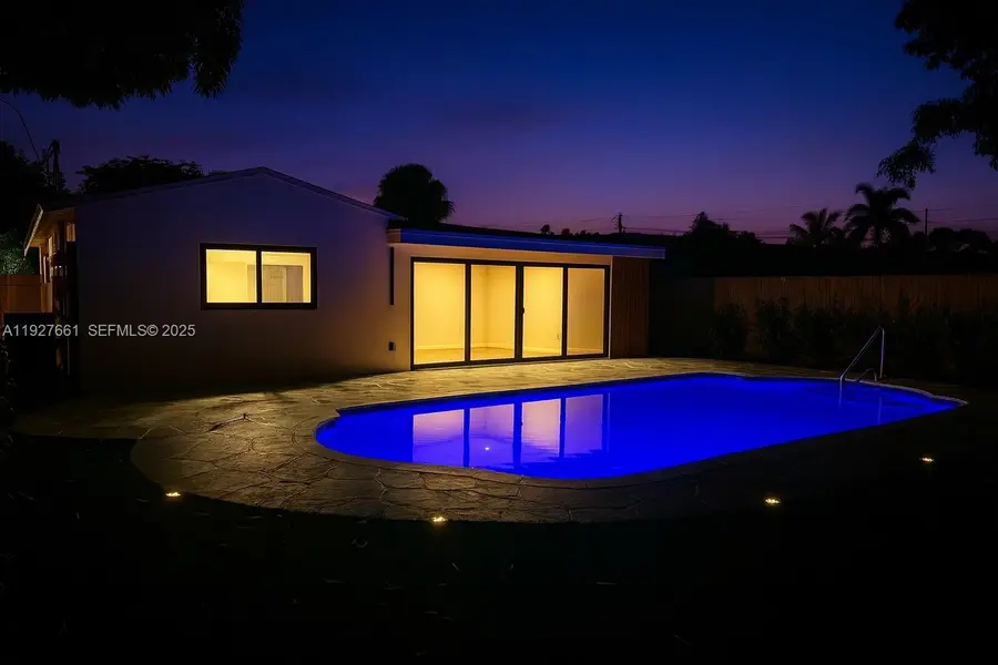 230 NE 43rd St, Oakland Park, FL 33334 - Image #3