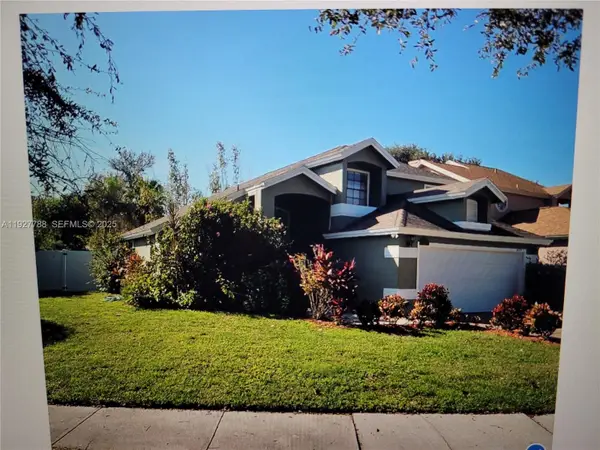 1077 Summer Lakes Dr, Orlando, FL 32835