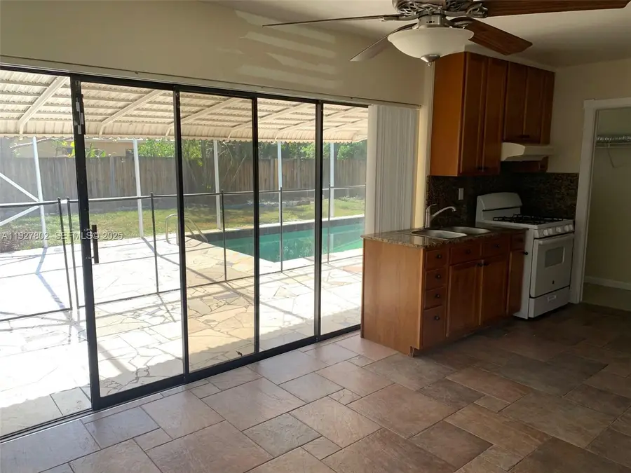 1680 NW 1st Ter, Pompano Beach, FL 33060 - Image #2