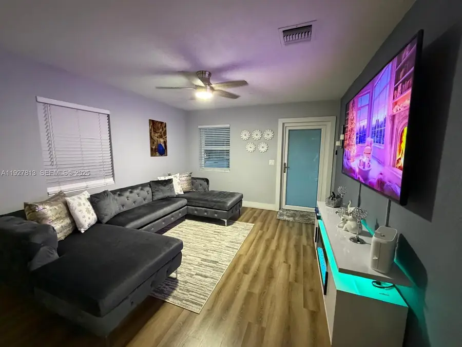 100 NE 171st Ter, Miami, FL 33162 - Image #2