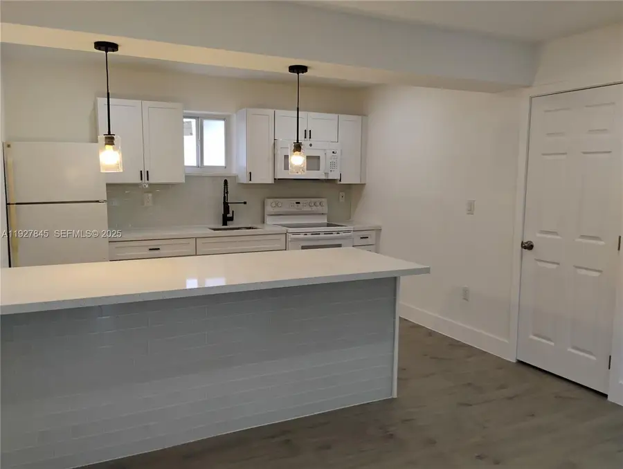 2155 SW 72nd Ave, Miami, FL 33155 - Image #2