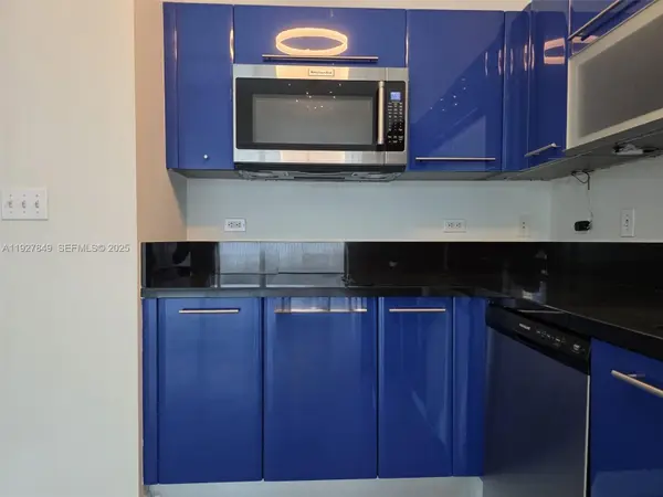 253 NE 2nd St #324, Miami, FL 33132