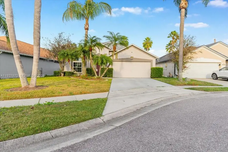 13923 Tallowridge Ct, Orlando, FL 32837 - Image #2