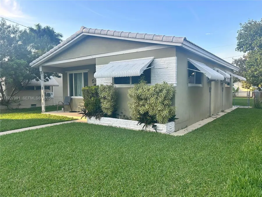 1915 Mayo St, Hollywood, FL 33020 - Image #3