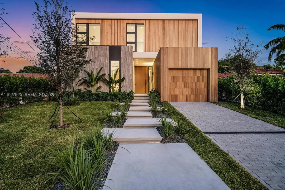 8935 Froude Ave, Surfside, FL 33154 - Image #1