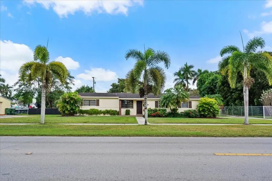 232 NW 15th St, Homestead, FL 33030 - Image #2