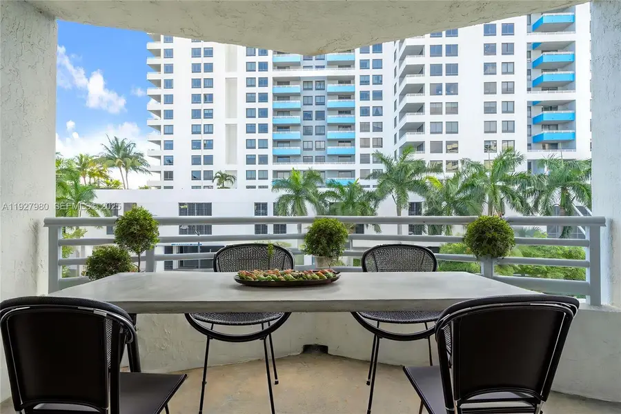 1401 Bay Rd #405, Miami Beach, FL 33139 - Image #3