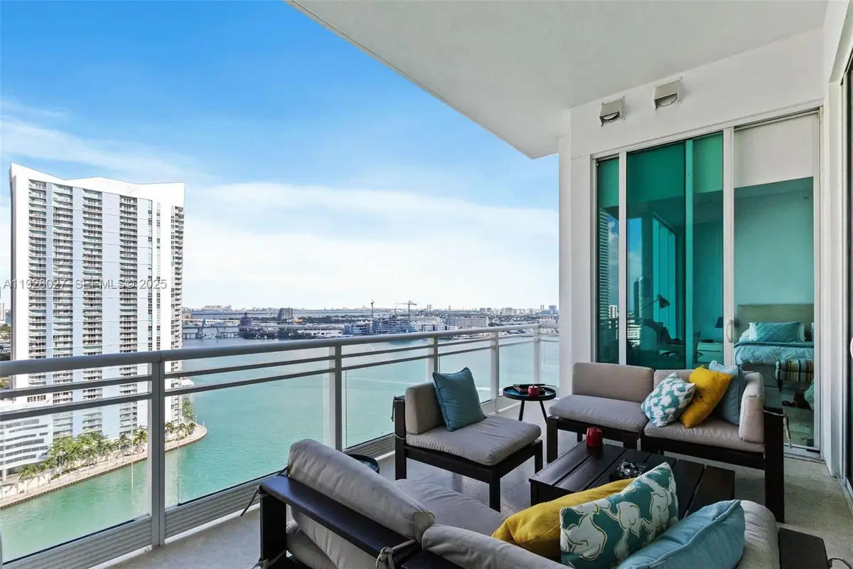 900 Brickell Key Blvd #2002, Miami, FL 33131 - Image #1