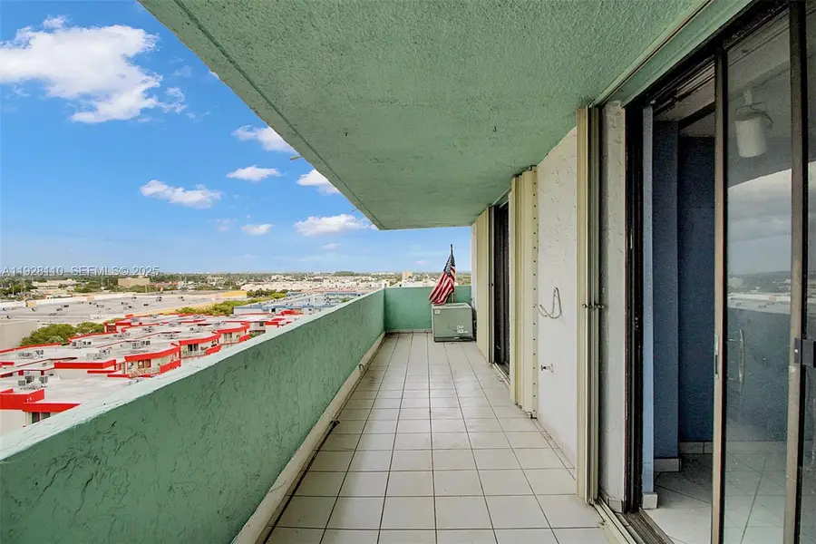 1825 W 44th Pl #1111, Hialeah, FL 33012 - Image #3