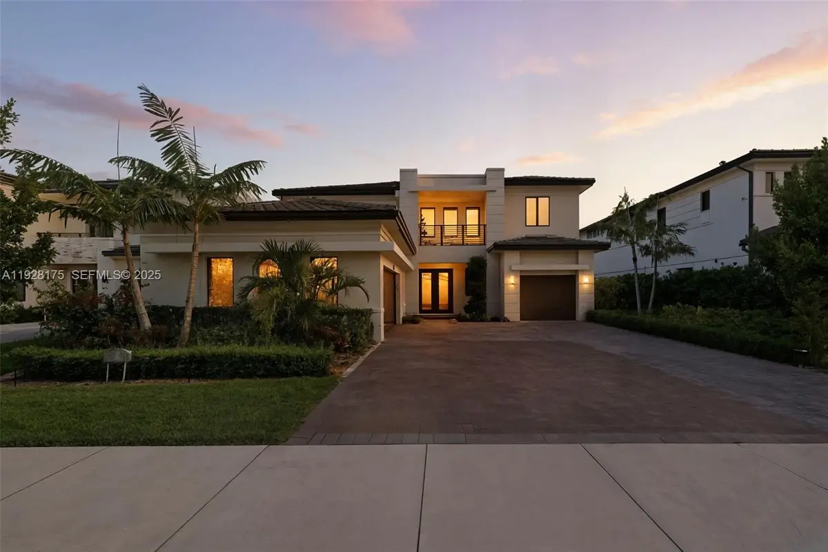 12070 SW 83rd Pl, Miami, FL 33156 - Image #1