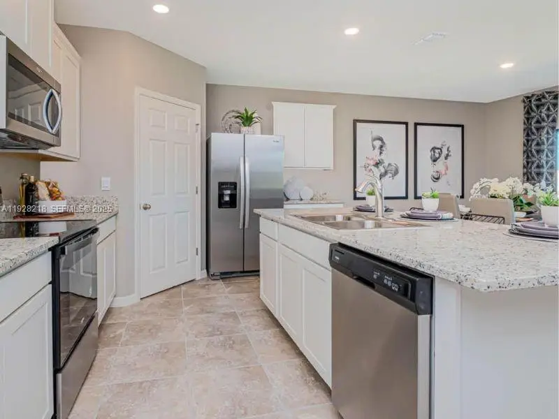 9521 Silver Sands Ln, Fort Pierce, FL 34945 - #3