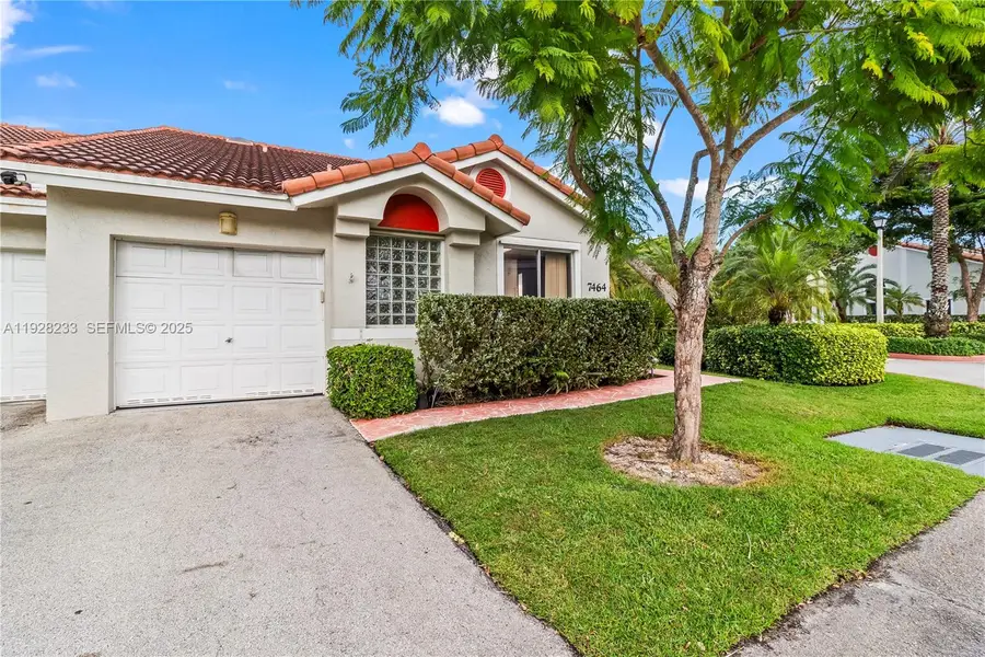 7464 S Pinewalk Dr S #81-18, Margate, FL 33063 - Image #2