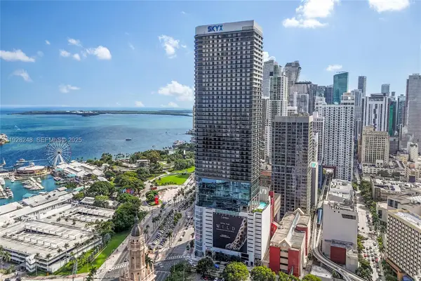 398 NE 5th St #4616, Miami, FL 33132