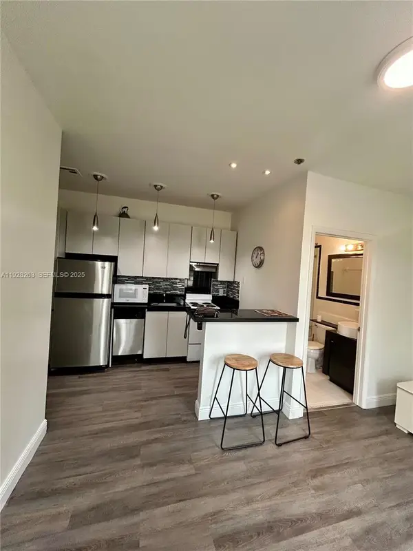 1244 Pennsylvania Ave #305, Miami Beach, FL 33139