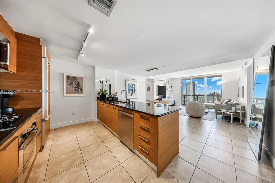 50 Biscayne Blvd #3311, Miami, FL 33132 - Image #3