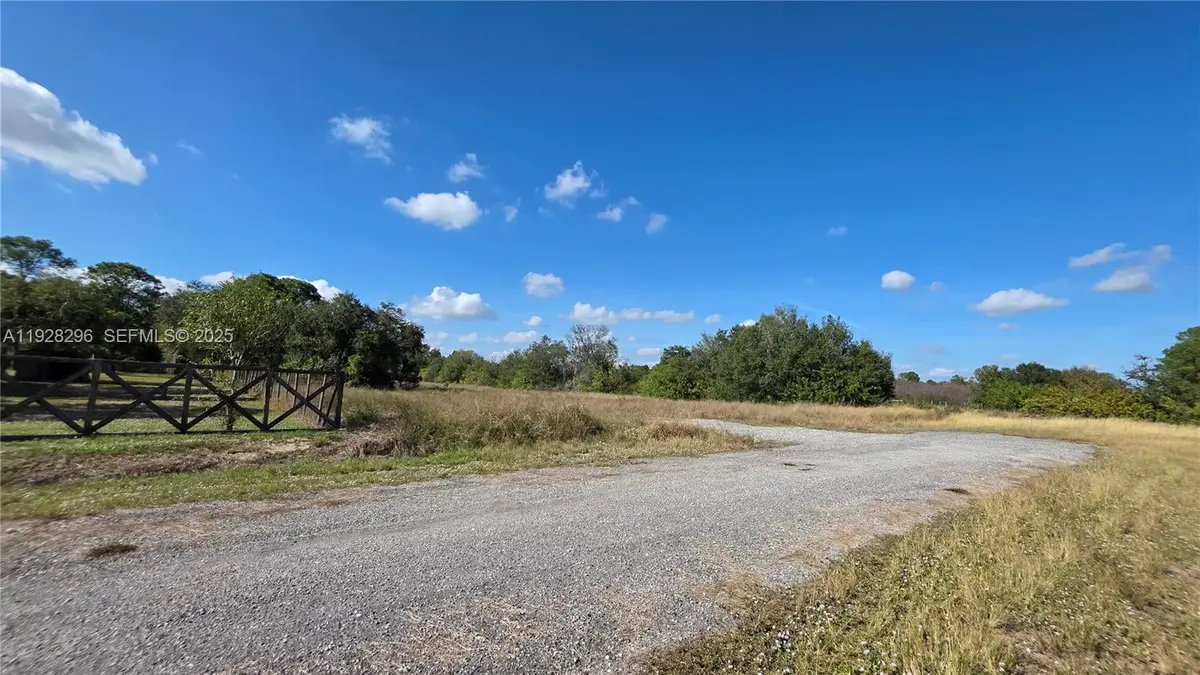 380 N Jinete St, Clewiston, FL 33440 - Image #1