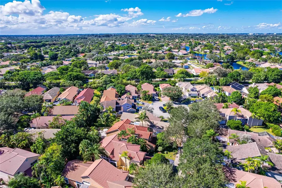 10132 NW 4th St, Plantation, FL 33324 - Image #3