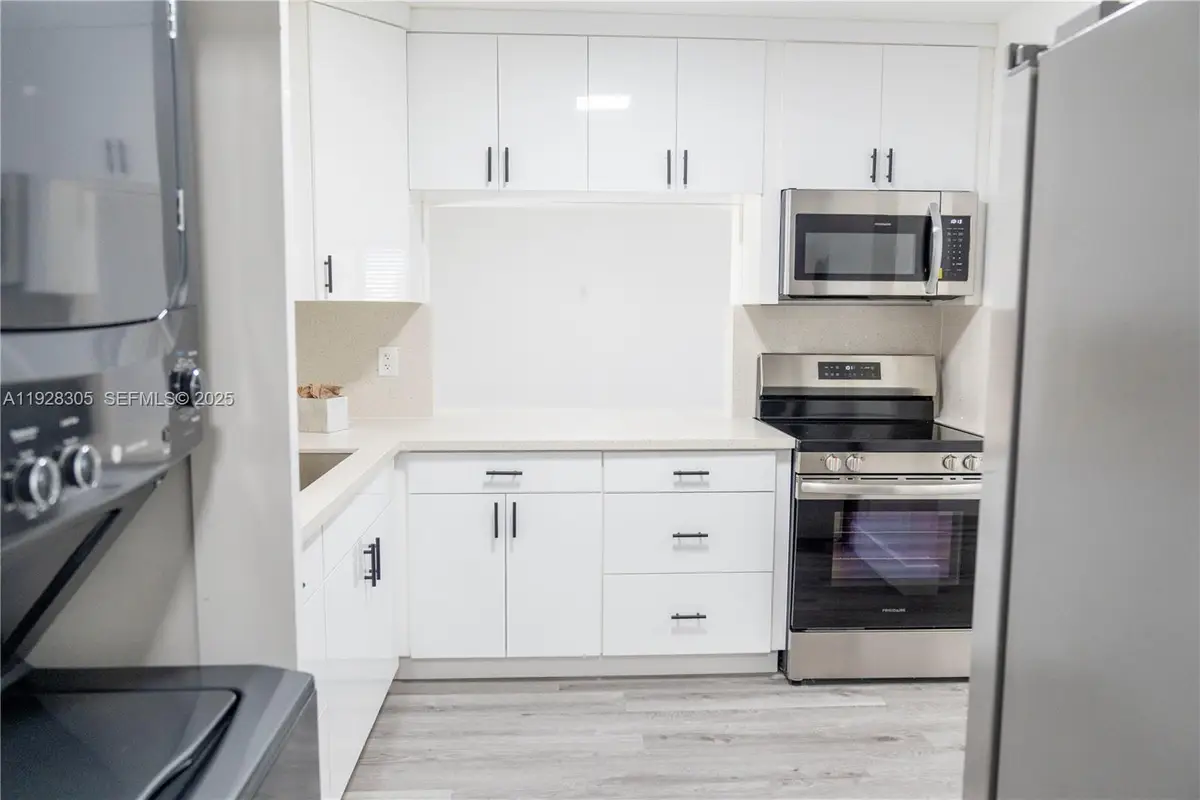 1530 NW 47th Ave, Lauderhill, FL 33313 - Image #1