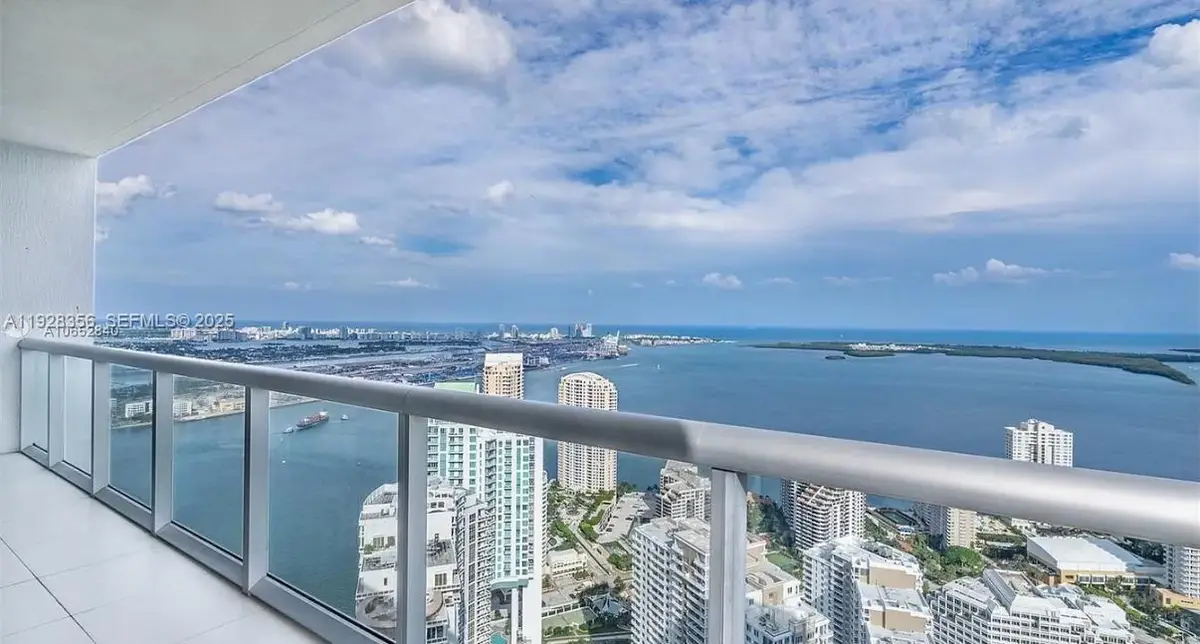 475 Brickell Ave #5707, Miami, FL 33131 - Image #1