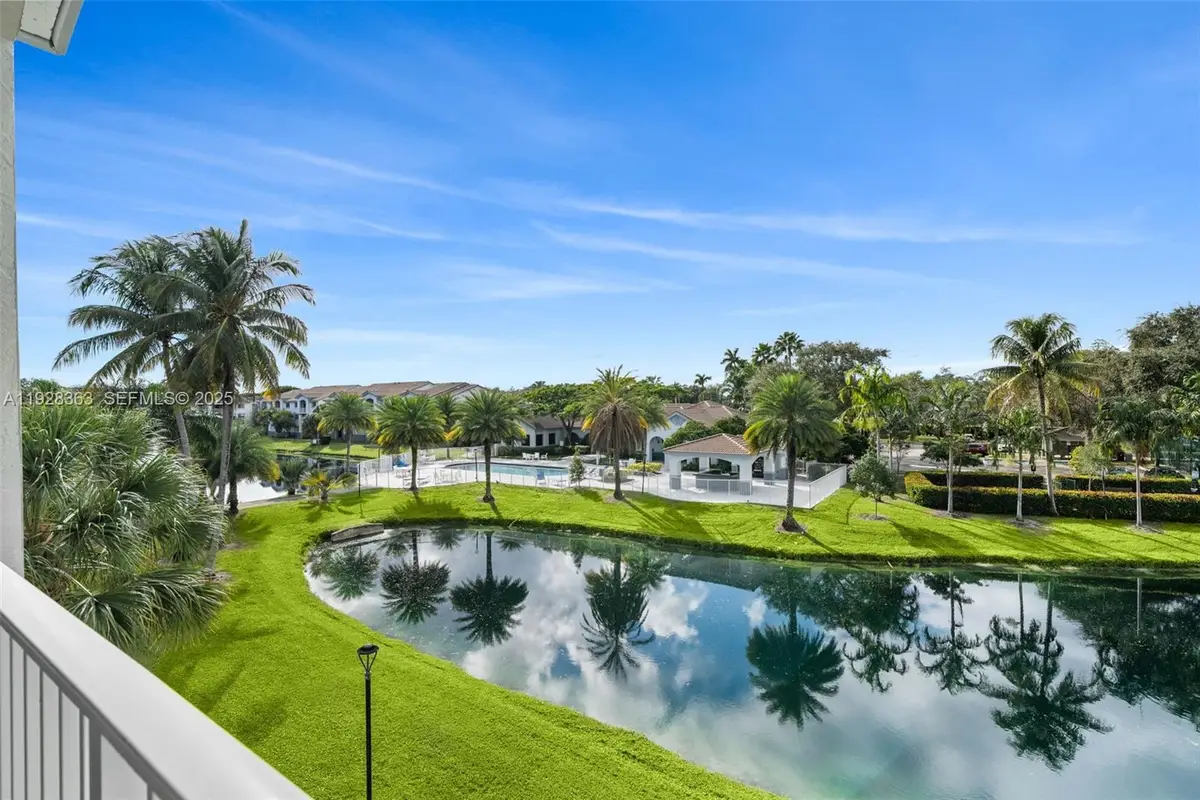 2600 S University Dr #326, Davie, FL 33328 - Image #1