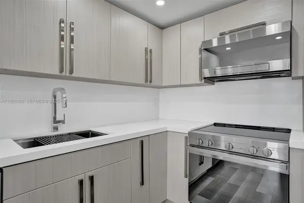 500 Three Islands Blvd #1201, Hallandale Beach, FL 33009