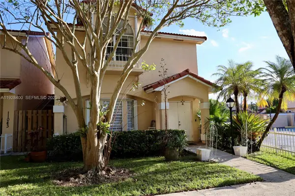 11049 SW 152nd Ct, Miami, FL 33196