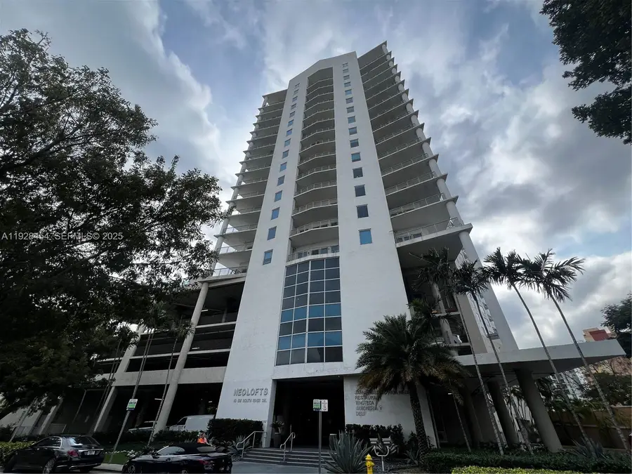 10 SW South River Dr #812, Miami, FL 33130 - Image #2