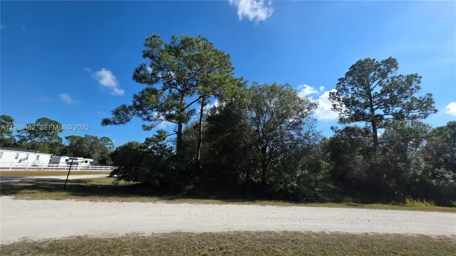 685 N Willow St, Clewiston, FL 33440 - Image #3