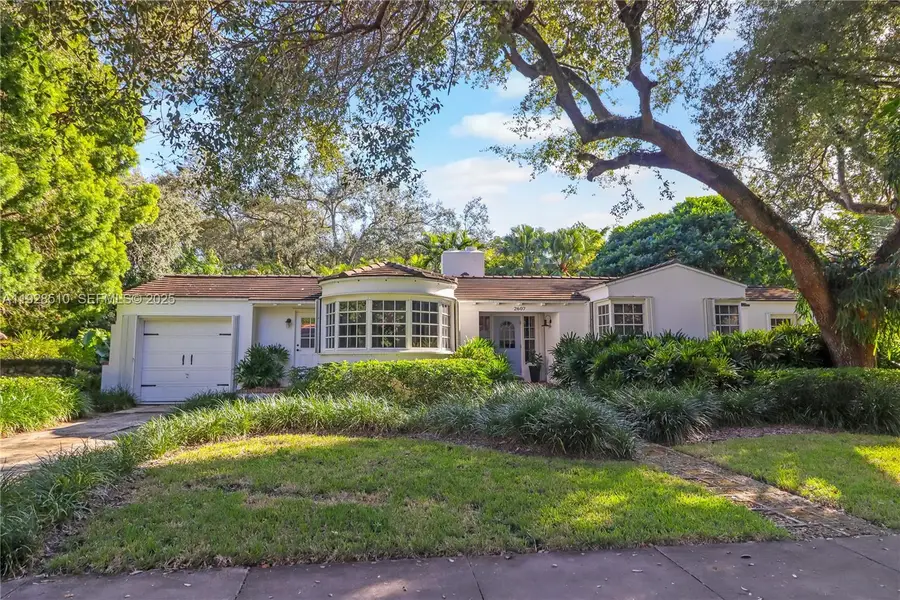 2607 N Greenway Dr, Coral Gables, FL 33134 - Image #2