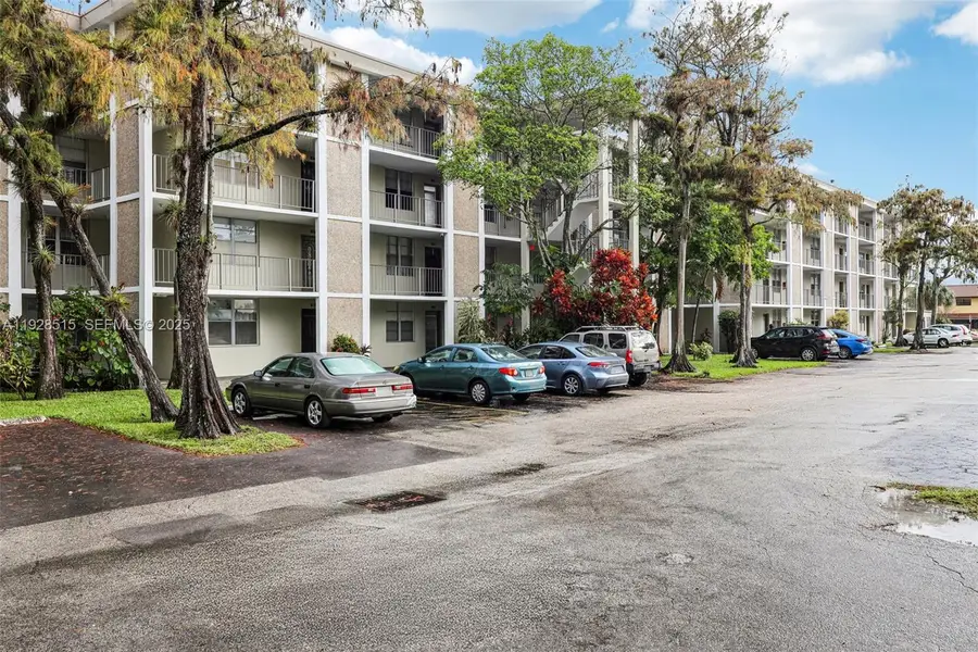 2900 NW 48th Ter #115, Lauderdale Lakes, FL 33313 - Image #3