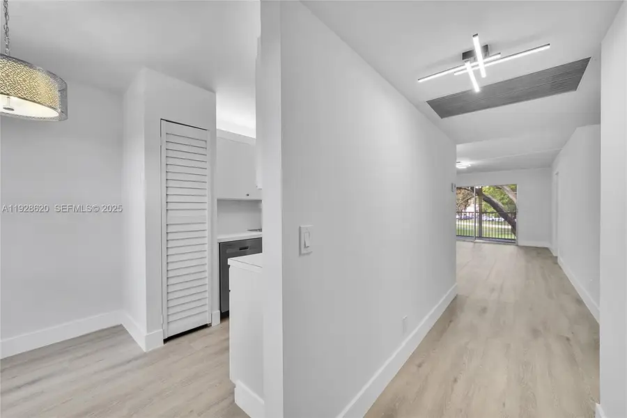 1200 SW 124th Ter #207O, Pembroke Pines, FL 33027 - Image #3